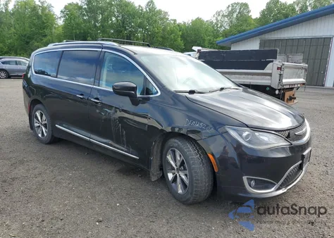 2017 Chrysler Pacifica Touring L Plus z USA, uszkodzony, nr VIN 2C4RC1EG3HR770074